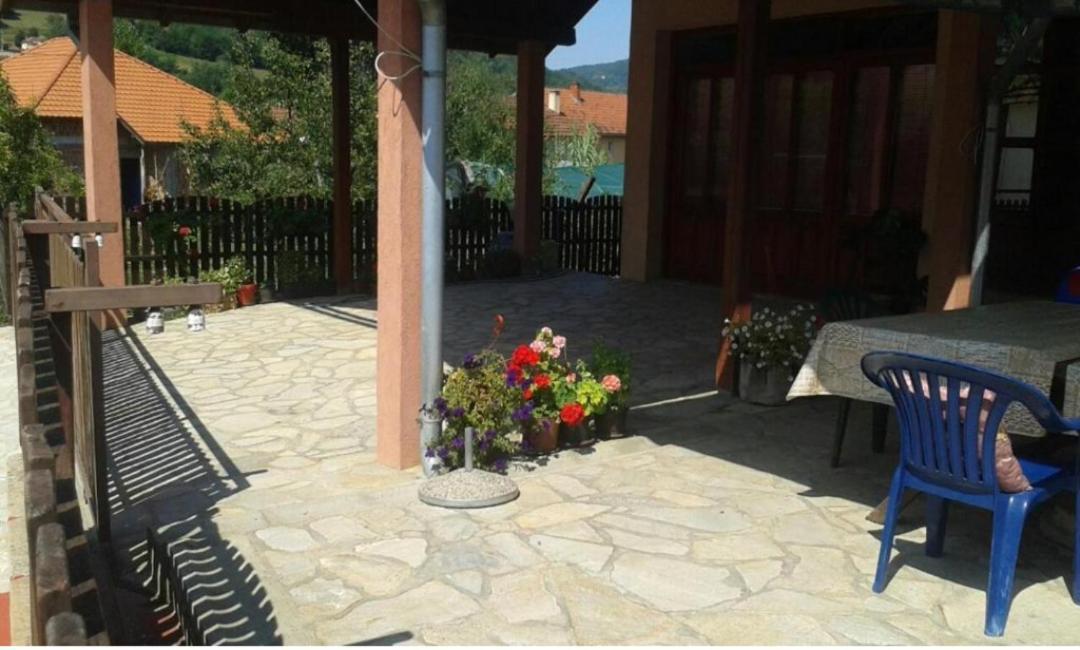 Guesthouse Tadic Гуча Экстерьер фото